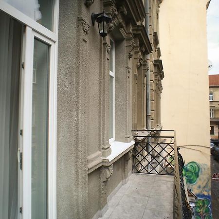 Leogrand Apartment On Drohobycha 4 Lviv Dış mekan fotoğraf